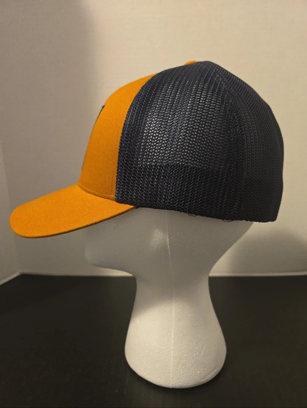 The North Face FlexFit Trucker Hat Brown/Navy Mountain Patch S/M Unisex